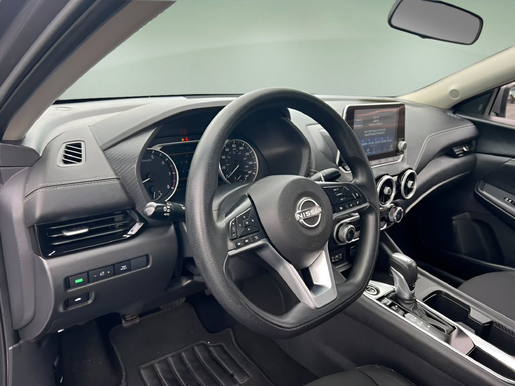 Used 2024 Nissan Sentra SV FWD image 14