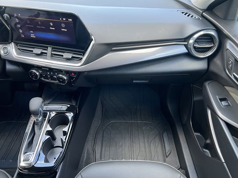 Used 2025 Chevrolet Trax ACTIV w/ Sunroof Package image 33