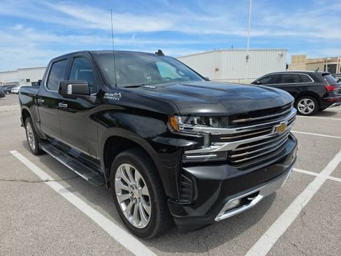 Used 2021 Chevrolet Silverado 1500 High Country w/ Technology Package image 7