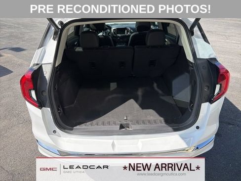 Used 2023 GMC Terrain Denali w/ Denali Premium Package AWD/4WD image 19