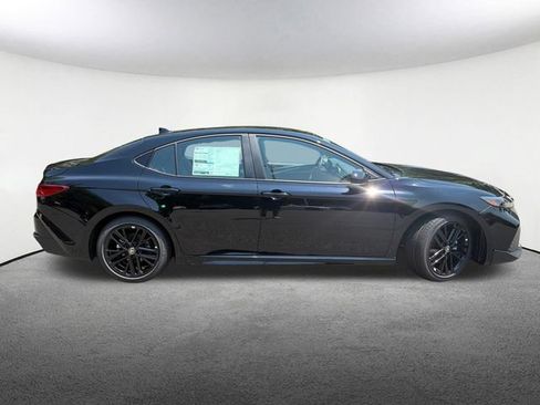 New 2026 Toyota Camry SE w/ Convenience Package FWD image 13