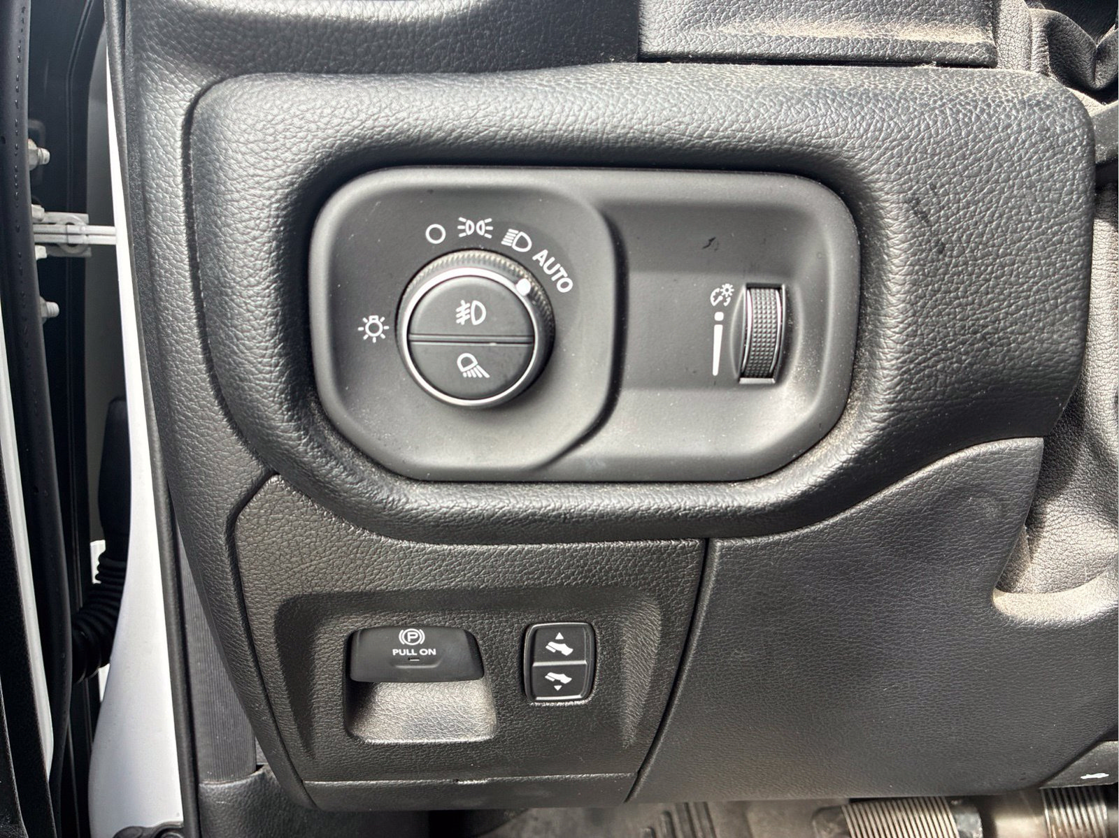 Certified 2020 RAM 1500 Big Horn RWD image 23