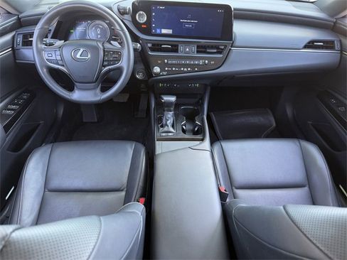 Used 2023 Lexus ES 300h w/ Premium Package image 10