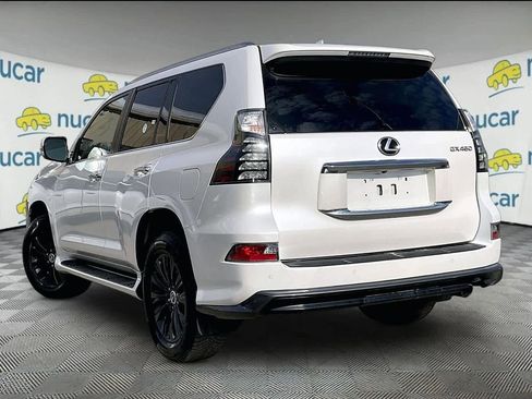 Used 2023 Lexus GX 460 Luxury w/ Sport Design Package AWD/4WD image 4