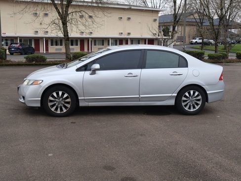 Used 2010 Honda Civic EX-L image 3
