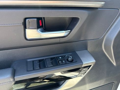 Used 2025 Toyota Sequoia Limited w/ Tow Technology Package AWD/4WD image 6