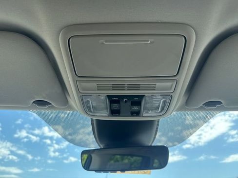 New 2026 Honda Odyssey Touring image 19