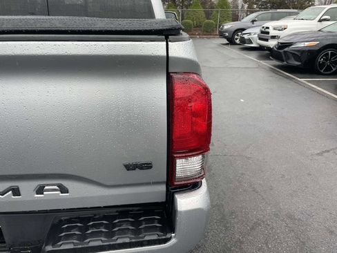 Used 2022 Toyota Tacoma SR5 image 18