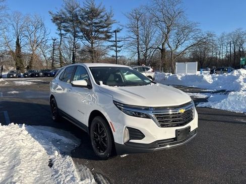 Used 2023 Chevrolet Equinox LT image 10