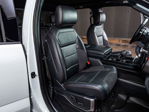 Used 2025 Ford F150 Raptor image 31