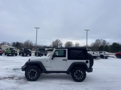 Used 2016 Jeep Wrangler Sport image 5