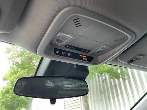 Used 2023 Chevrolet Malibu LT FWD image 21