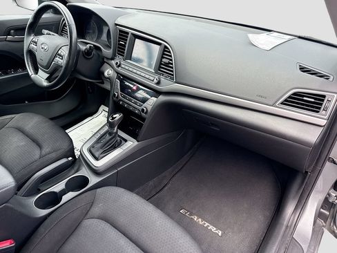 Used 2017 Hyundai Elantra Value Edition w/ Cargo Package FWD image 34