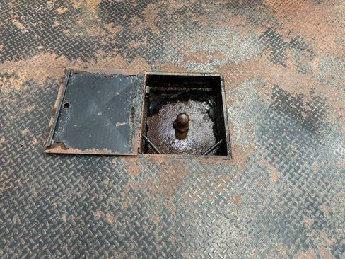 Used 2017 Ford F350 Lariat w/ FX4 Off-Road Package image 20