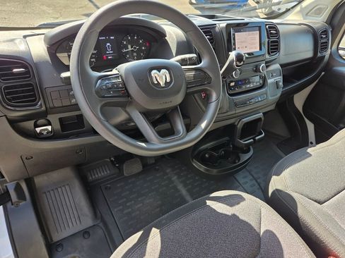 Used 2024 RAM ProMaster 2500 FWD image 14