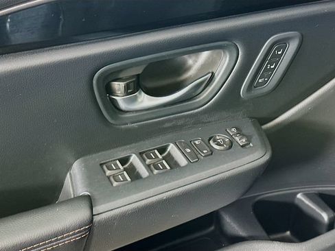 Certified 2023 Honda Pilot TrailSport image 24