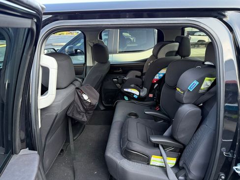 Used 2022 Toyota Tundra SR5 image 8