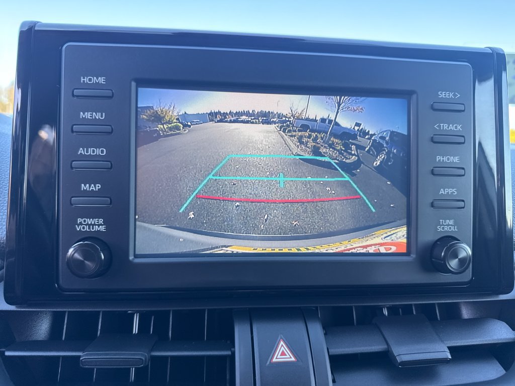 Used 2019 Toyota RAV4 LE w/ All Weather Liner Package AWD/4WD image 28