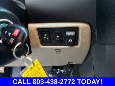 Used 2018 Toyota Sequoia Platinum AWD/4WD image 25