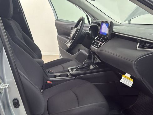 Certified 2026 Toyota Corolla Cross LE image 18