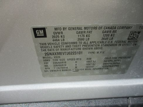 Used 2018 Chevrolet Equinox Premier FWD image 25