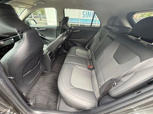 Used 2024 Kia Niro Wind FWD image 28