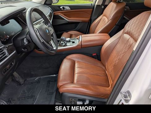 Used 2021 BMW X7 xDrive40i w/ Executive Package AWD/4WD image 19