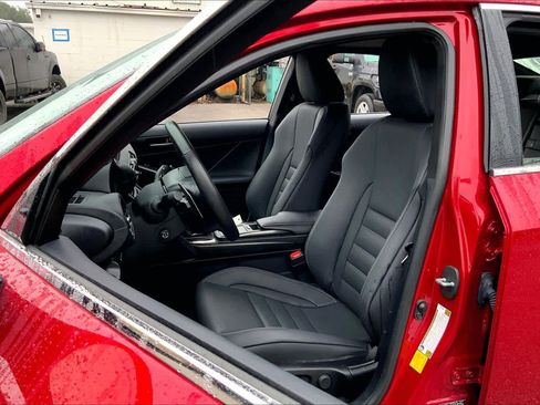 Used 2023 Lexus IS 350 F Sport image 7