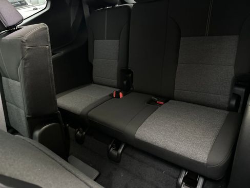 New 2026 GMC Acadia Elevation image 15