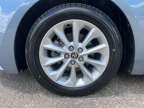 Used 2020 Toyota Corolla XLE FWD image 18