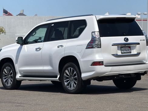 Certified 2023 Lexus GX 460 Luxury w/ Off Road Package AWD/4WD image 7