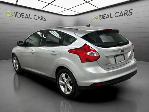 Used 2014 Ford Focus SE w/ SE Winter Package FWD image 7