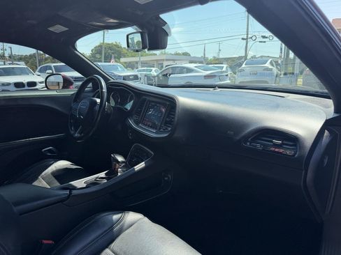 Used 2020 Dodge Challenger R/T Scat Pack w/ Plus Package RWD image 19