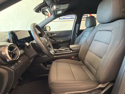 Certified 2025 Chevrolet Equinox LT FWD image 15