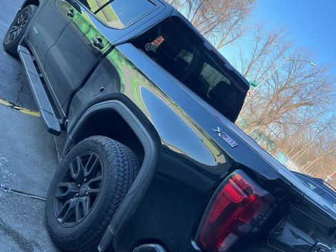 Used 2021 GMC Sierra 1500 Elevation image 2