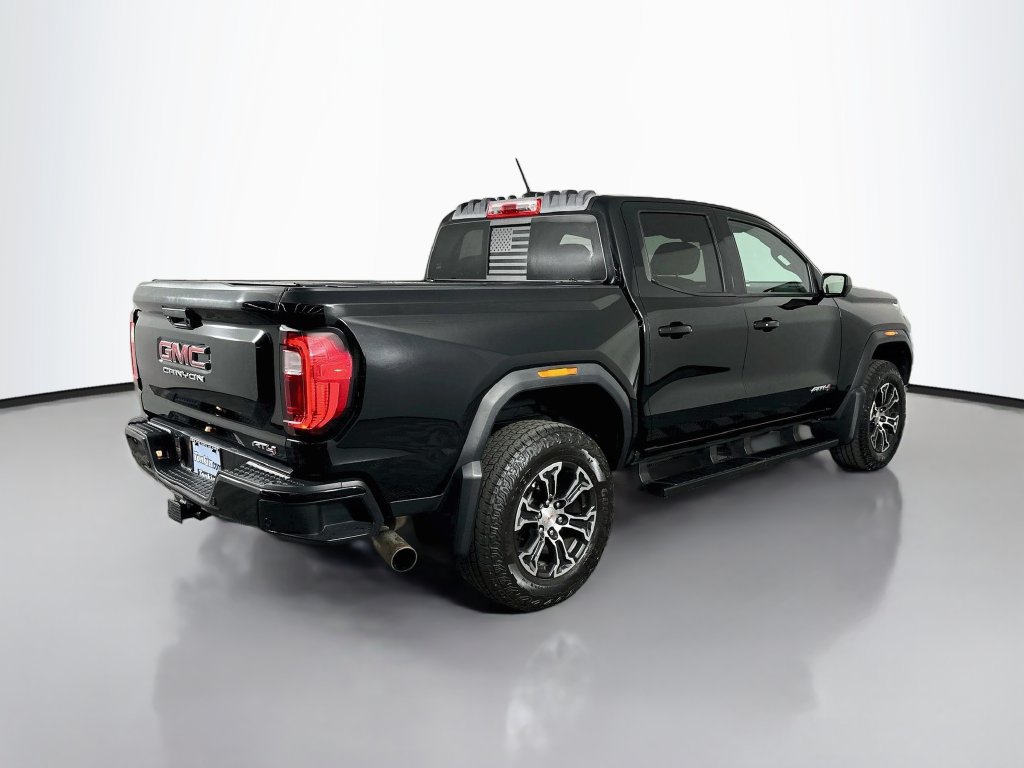 Used 2024 GMC Canyon AT4 w/ Technology Package AWD/4WD image 8