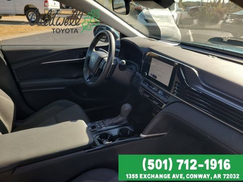 Used 2025 Toyota Camry LE image 26