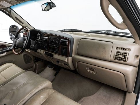 Used 2006 Ford F250 Lariat image 14