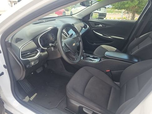 Used 2024 Chevrolet Malibu LS FWD image 40