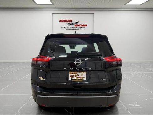 Used 2024 Nissan Rogue S AWD/4WD image 6