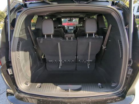 New 2026 Chrysler Pacifica Limited w/ Uconnect Theater Family Group AWD/4WD image 14