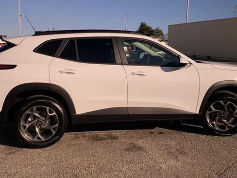 New 2026 Chevrolet Trax LT FWD image 9