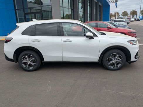 New 2026 Honda HR-V EX-L image 4