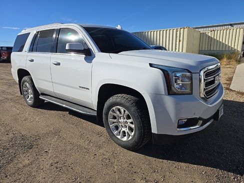 Used 2019 GMC Yukon SLT image 3