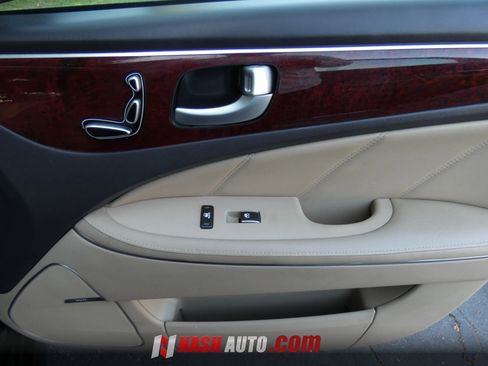 Used 2013 Hyundai Equus Signature RWD image 33