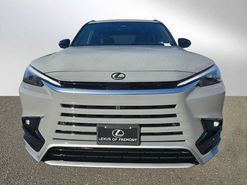 New 2026 Lexus TX 500h AWD image 8