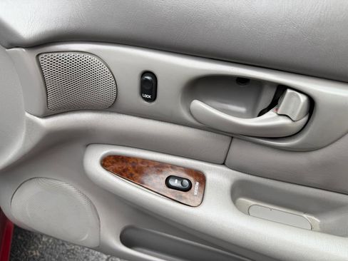 Used 2003 Buick Century Custom w/ Preferred Equipment Group 1SB image 24