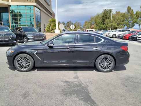 Used 2019 Genesis G70 2.0T Advanced RWD image 3