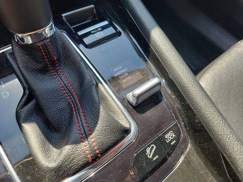 Used 2022 Jeep Compass Trailhawk image 36