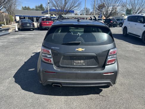 Used 2017 Chevrolet Sonic LT w/ Convenience Package image 6